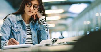 custom essay writing service uk